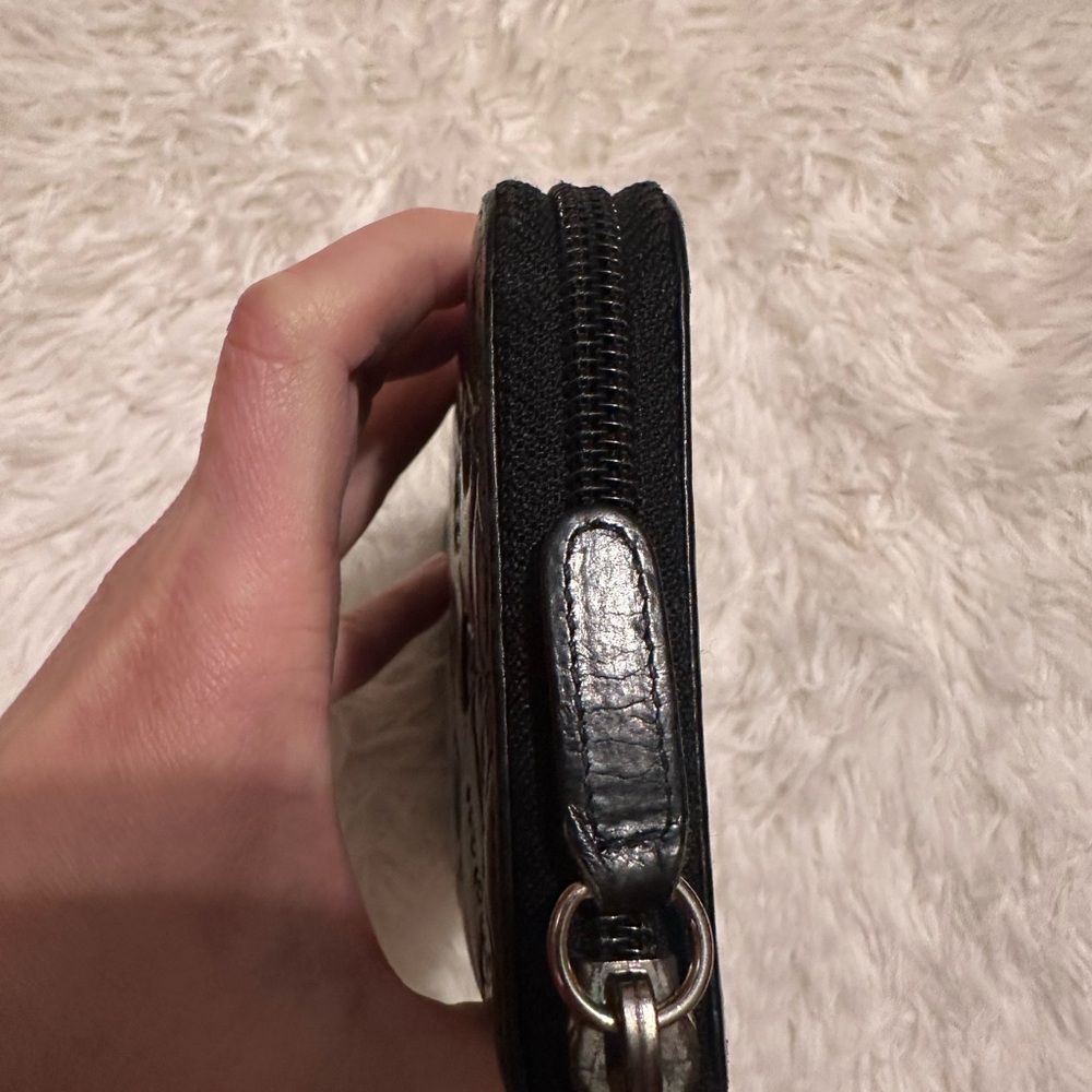 CHANEL Black Quilted Embossed Wallet - Picture 4 of 13